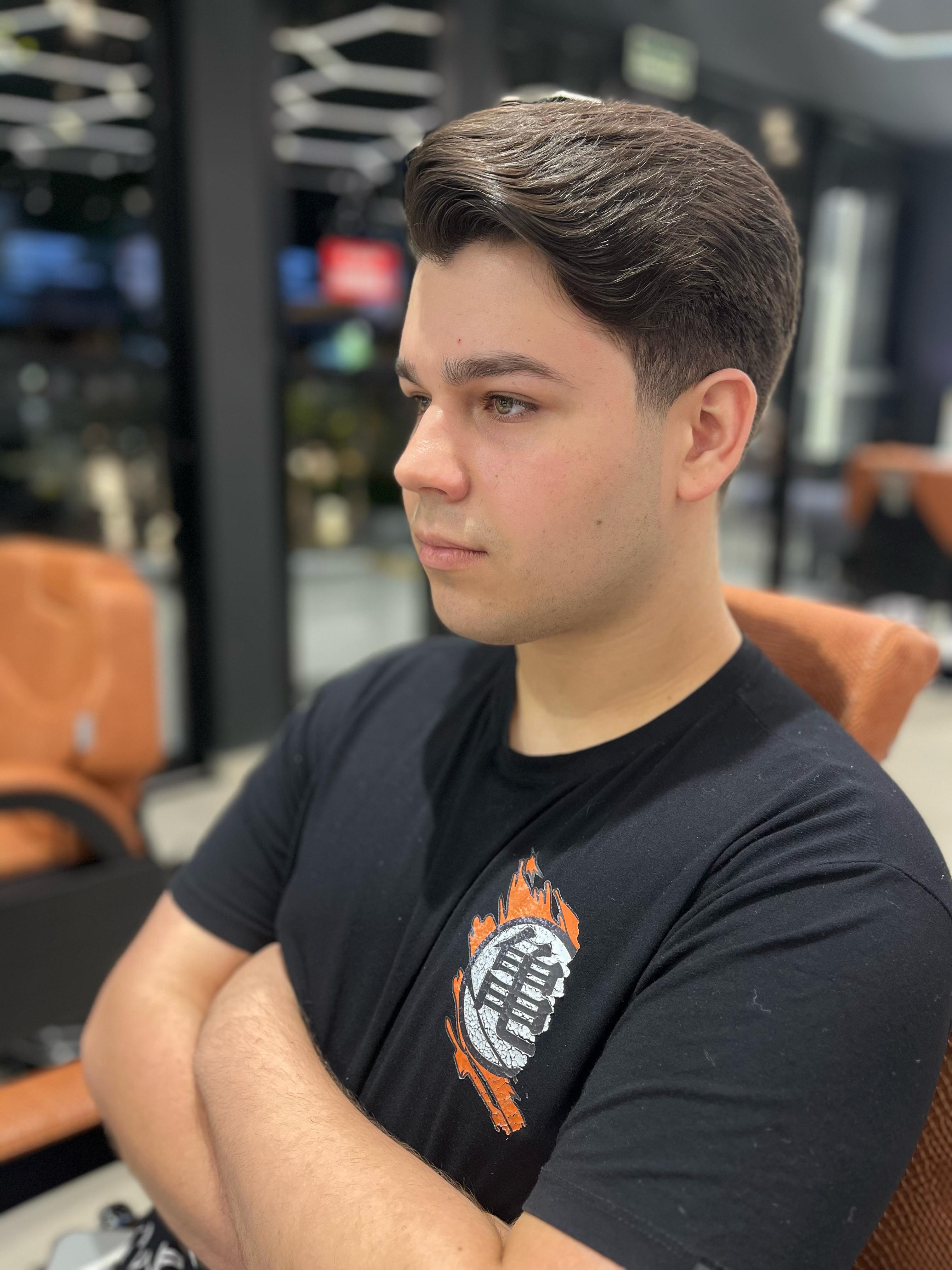 Corte clássico com um toque sutil e moderno