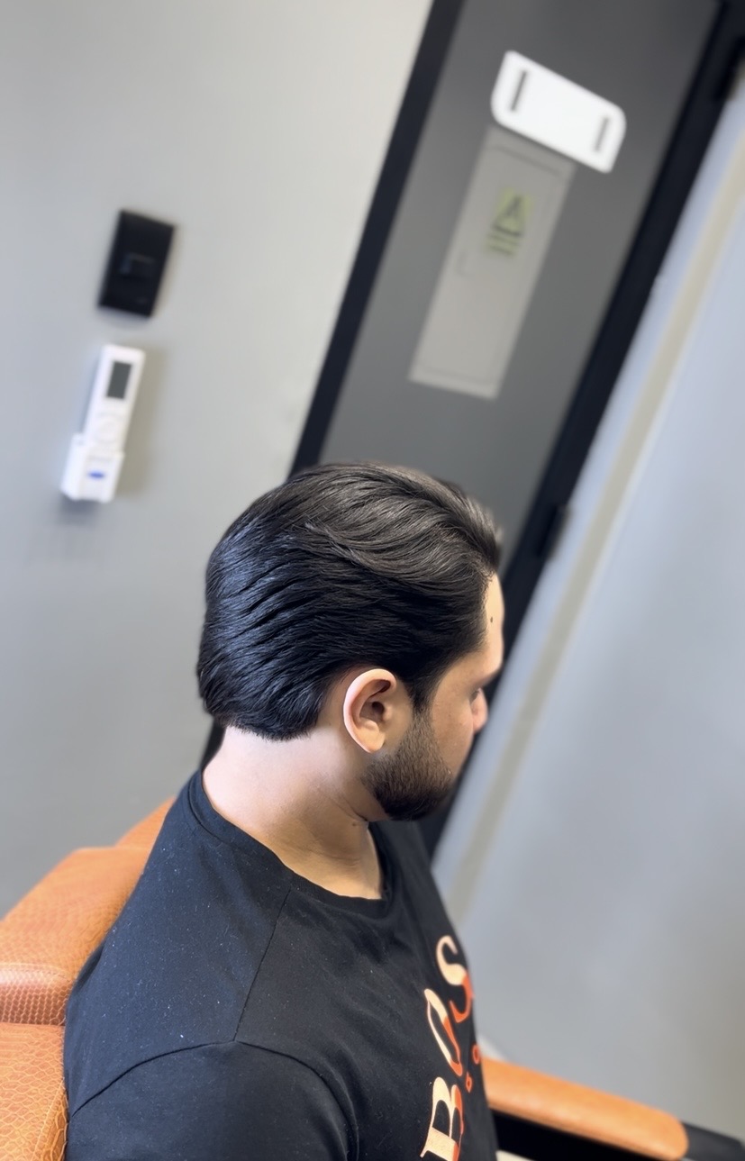 Corte clássico na tesoura 